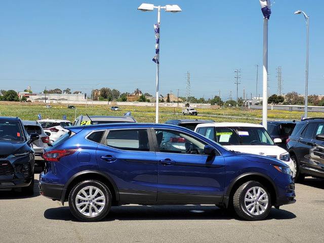 Used 2022 Nissan Rogue Sport S FWD image 3