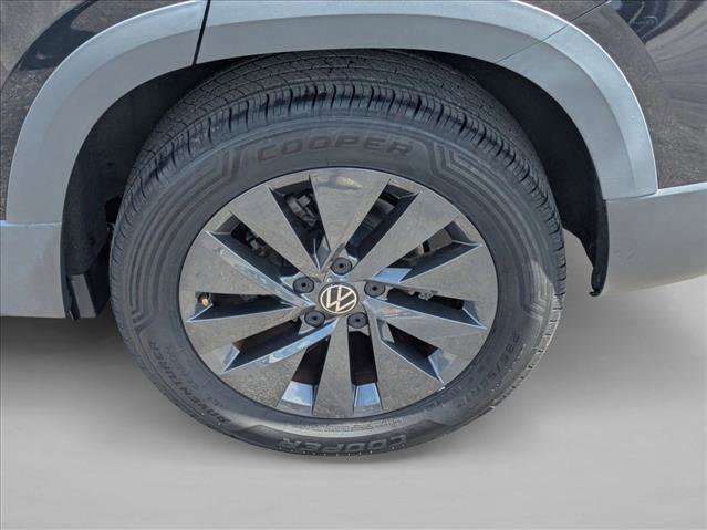 Used 2022 Volkswagen Taos S image 22