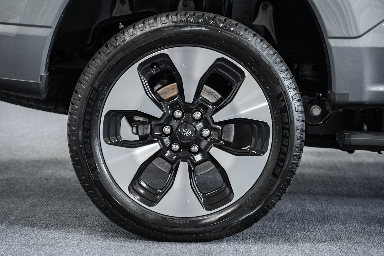 Certified 2025 Ford F150 Lightning Platinum AWD/4WD image 19