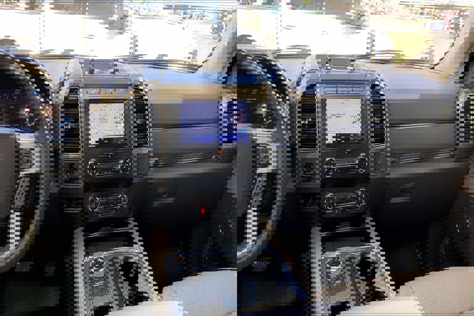 Certified 2021 Ford Expedition Max XLT image 9