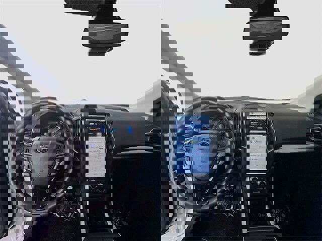 Certified 2024 Ford Edge SE image 9