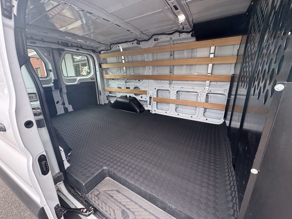 Certified 2025 Ford Transit 250 Low Roof w/ Exterior Upgrade Package RWD image 9