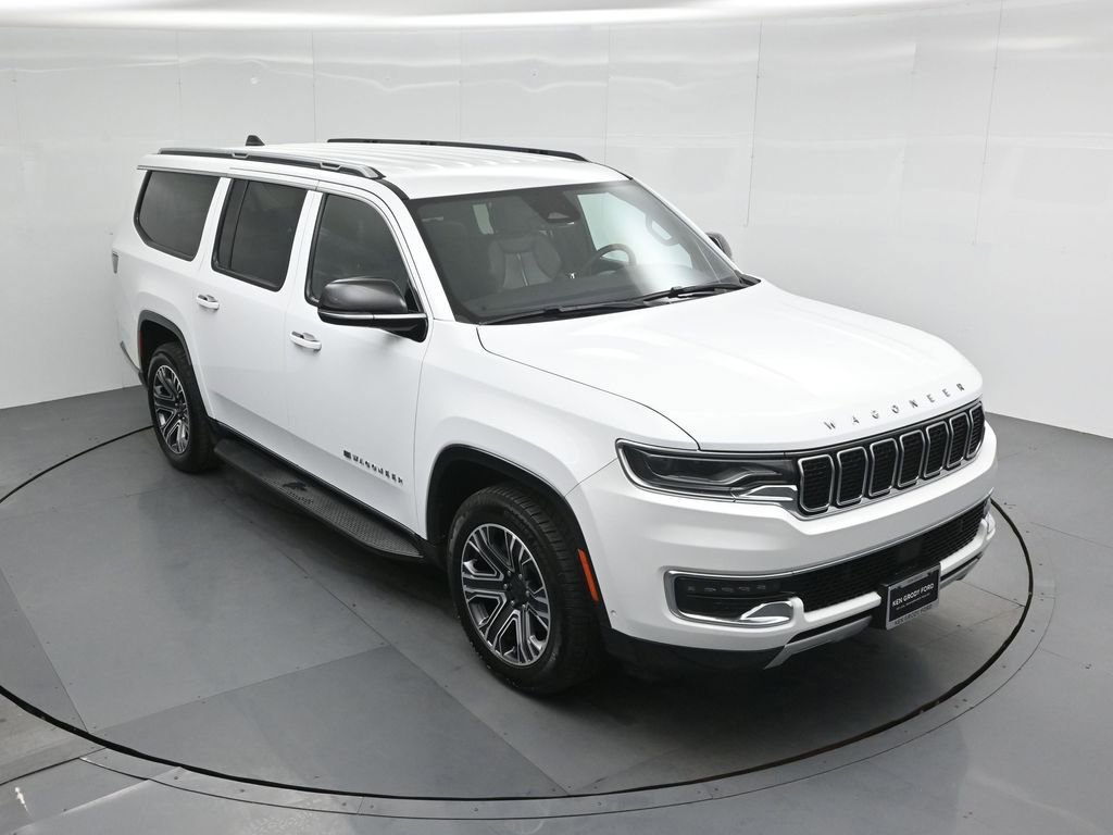 Used 2024 Jeep Wagoneer L Series II image 4