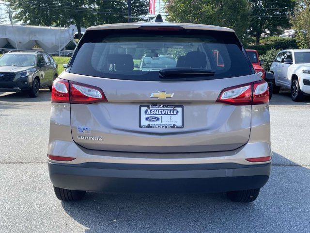 Used 2019 Chevrolet Equinox LS FWD image 4