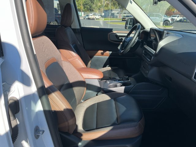 Certified 2025 Ford Bronco Sport Outer Banks w/ Outer Banks Tech Package+ AWD/4WD image 27
