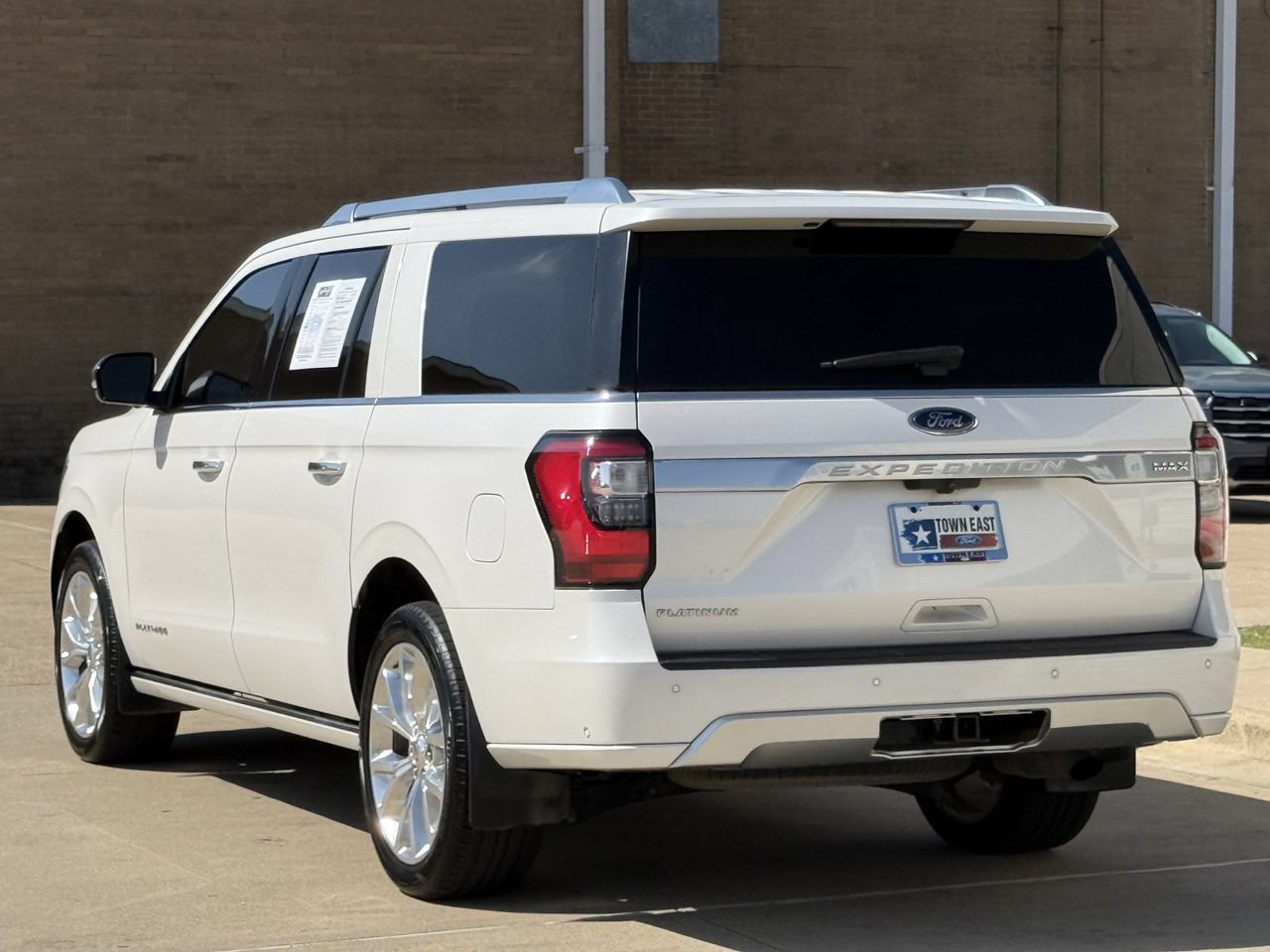 Certified 2018 Ford Expedition Max Platinum AWD/4WD image 5