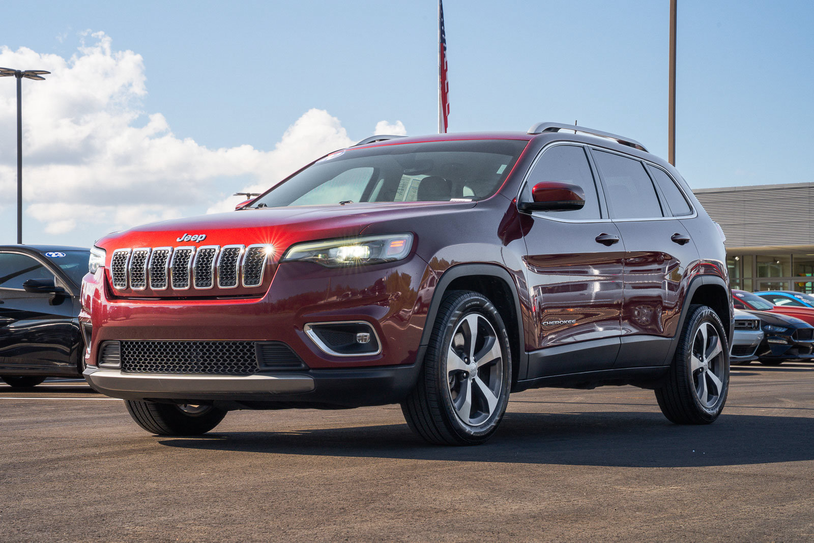 Used 2020 Jeep Cherokee Limited FWD image 4