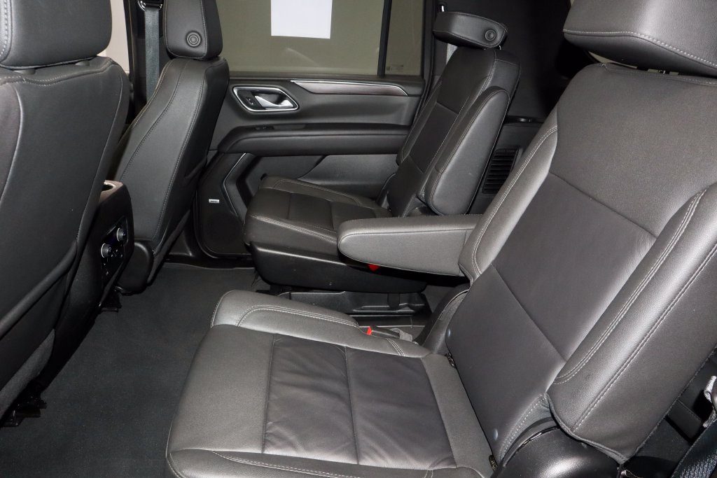 Used 2024 Chevrolet Suburban LT w/ LT Signature Plus Package AWD/4WD image 22