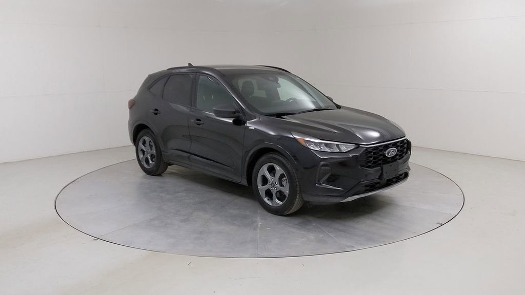 Certified 2024 Ford Escape ST-Line w/ Cold Weather Package FWD image 10