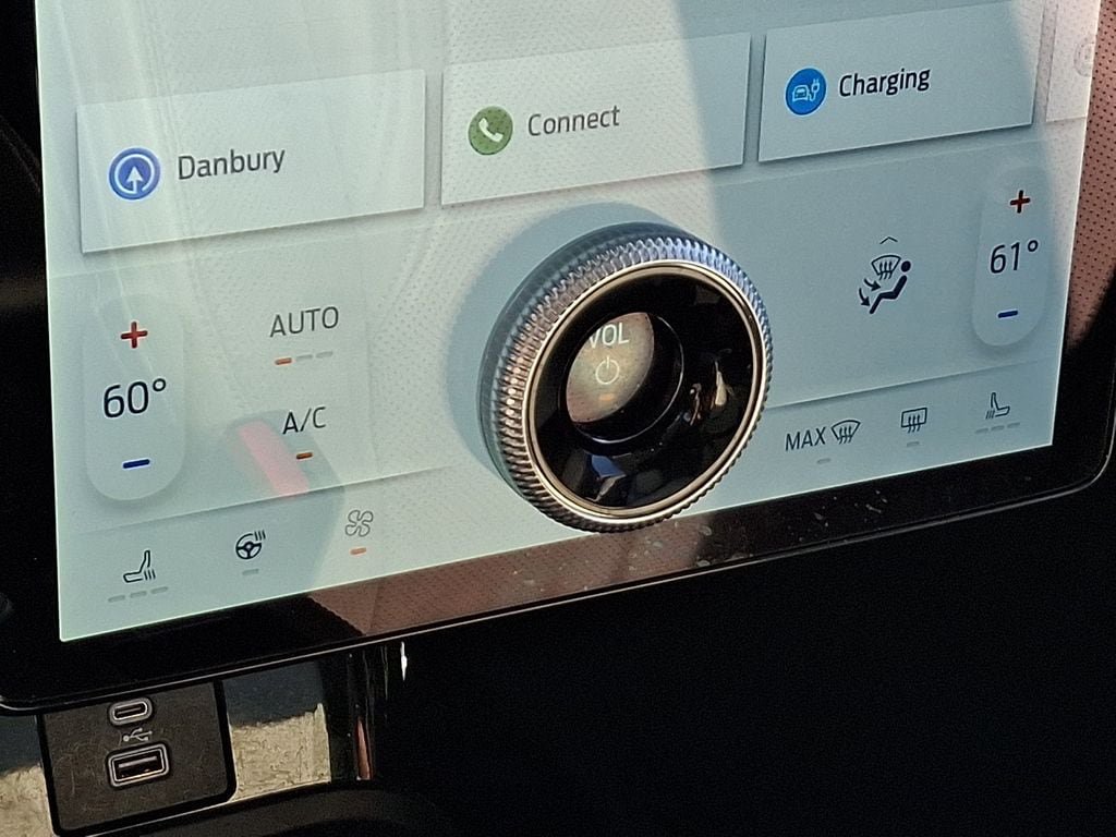 Certified 2023 Ford Mustang Mach-E Premium AWD/4WD image 17