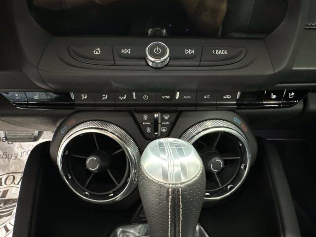 Used 2018 Chevrolet Camaro SS RWD image 23