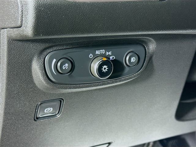 Used 2024 GMC Terrain AT4 image 10