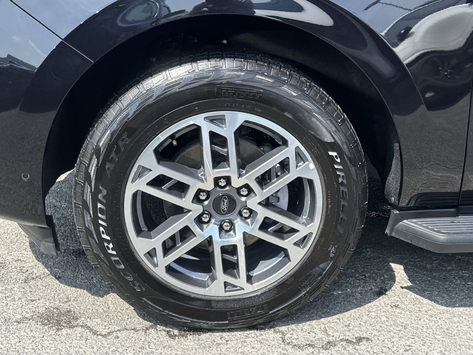 Certified 2025 Ford Expedition Active AWD/4WD image 20
