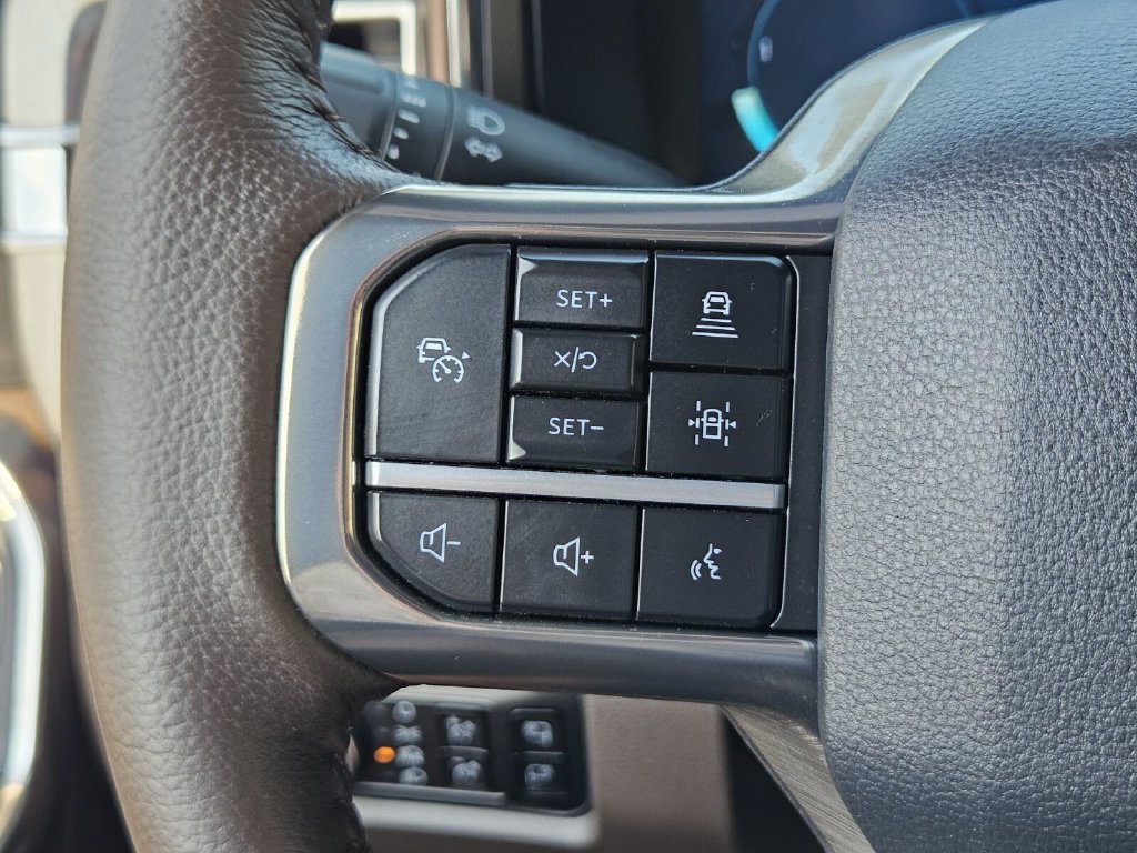 Certified 2025 Ford F350 King Ranch AWD/4WD image 33