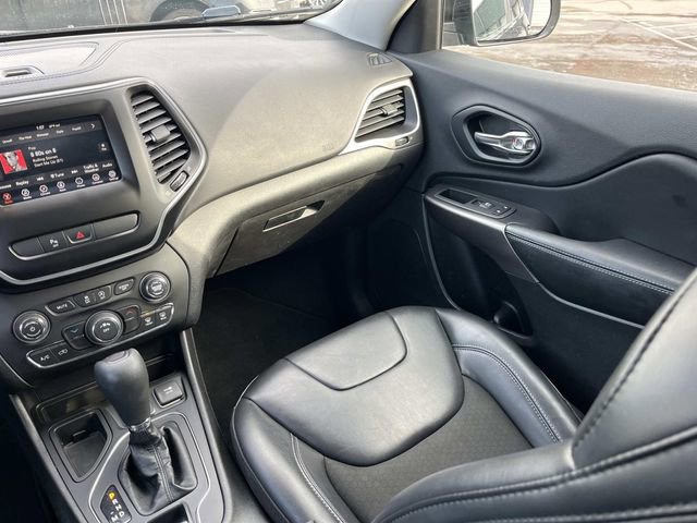 Used 2020 Jeep Cherokee Latitude Plus image 15