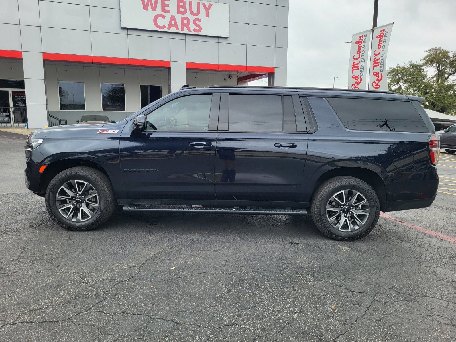 Used 2023 Chevrolet Suburban Z71 w/ Luxury Package image 6