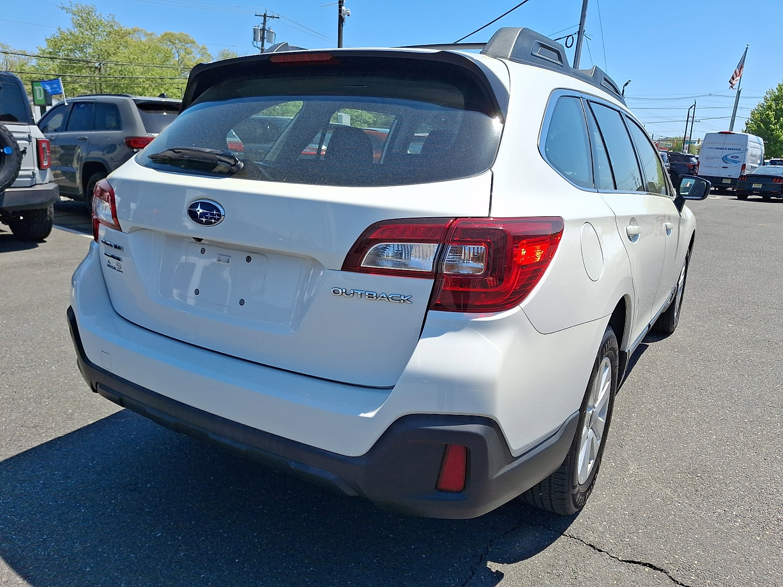 Used 2019 Subaru Outback 2.5i AWD/4WD image 10