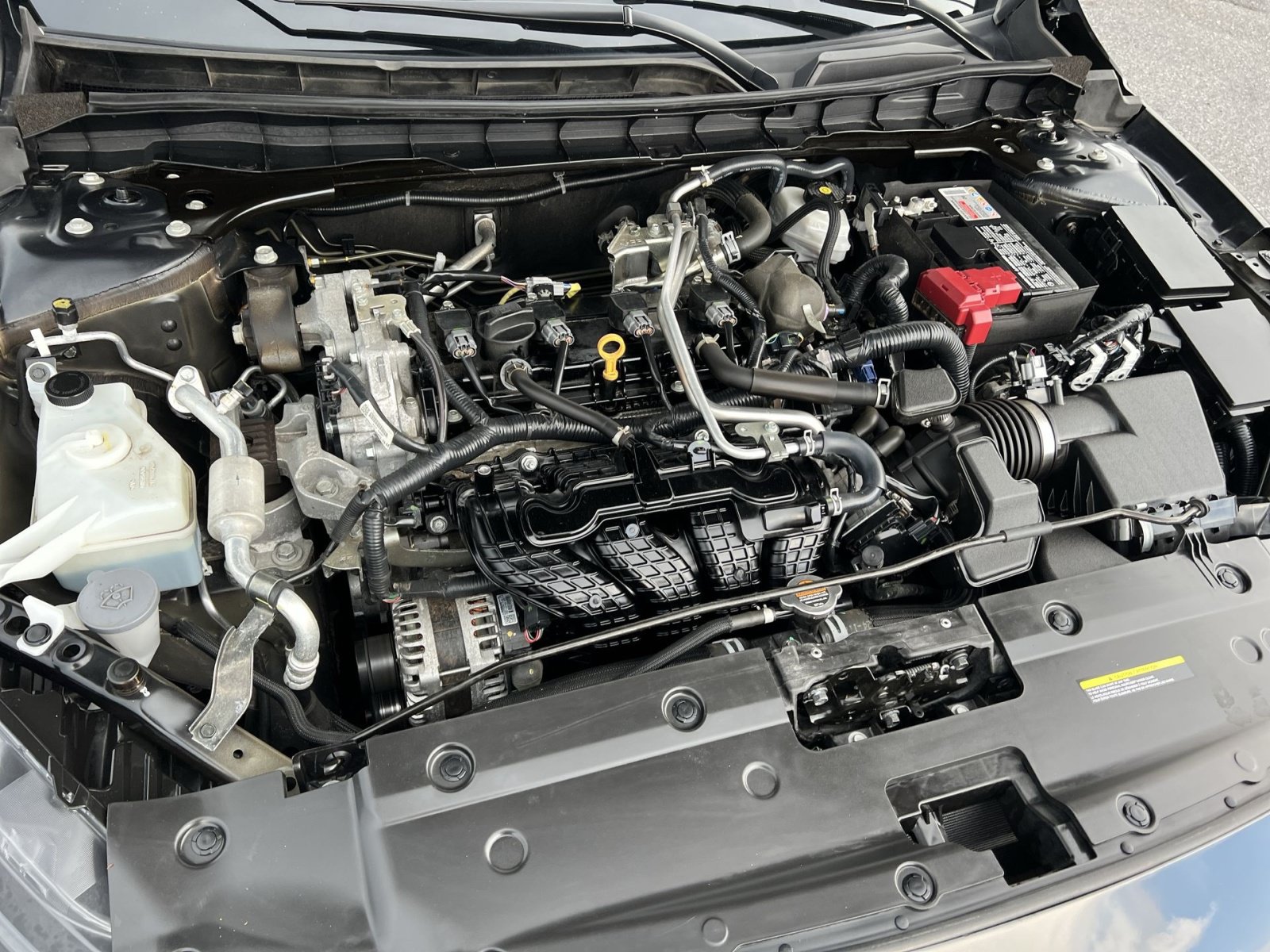 Used 2025 Nissan Altima 2.5 SV FWD image 26