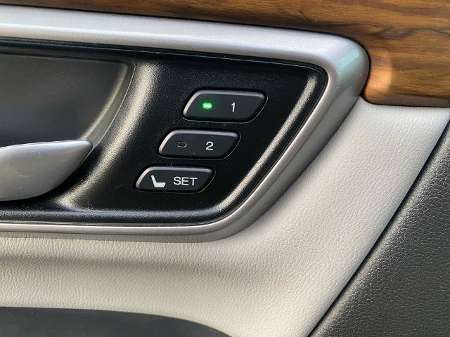 Used 2018 Honda CR-V Touring image 14