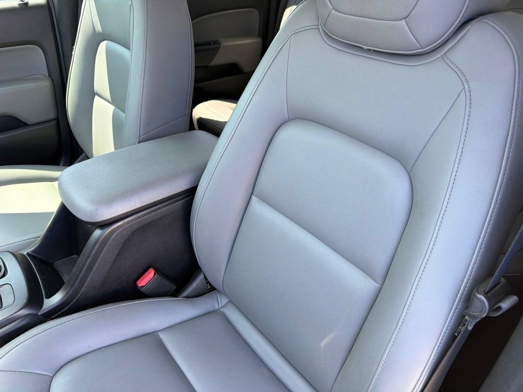 Used 2020 Chevrolet Colorado W/T w/ WT Convenience Package RWD image 17