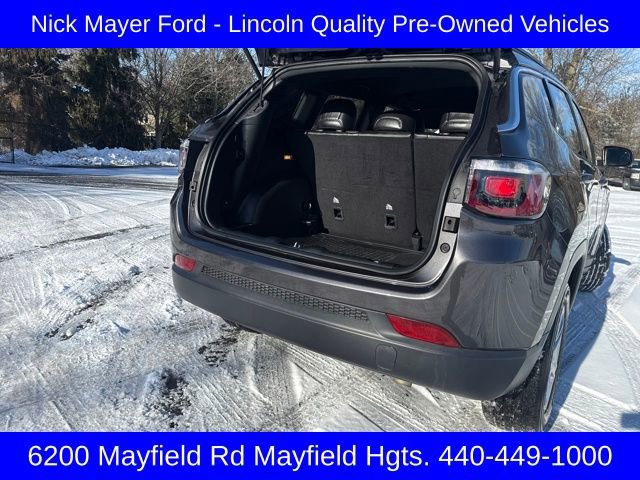 Used 2024 Jeep Compass Latitude w/ Convenience Group image 10
