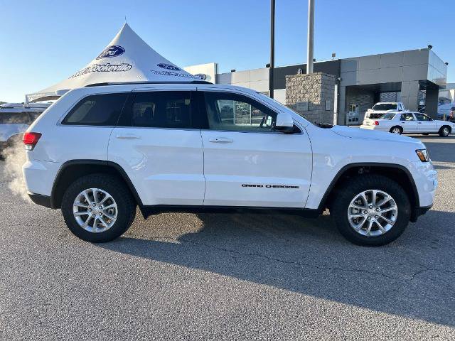 Used 2021 Jeep Grand Cherokee Laredo X AWD/4WD image 3