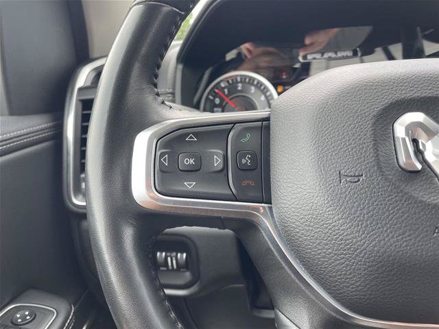 Used 2022 RAM 1500 Laramie AWD/4WD image 13