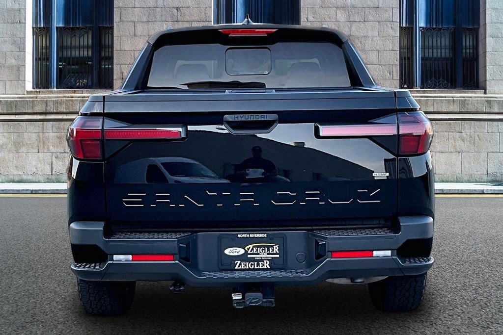 Used 2023 Hyundai Santa Cruz SEL w/ Activity Package AWD/4WD image 4
