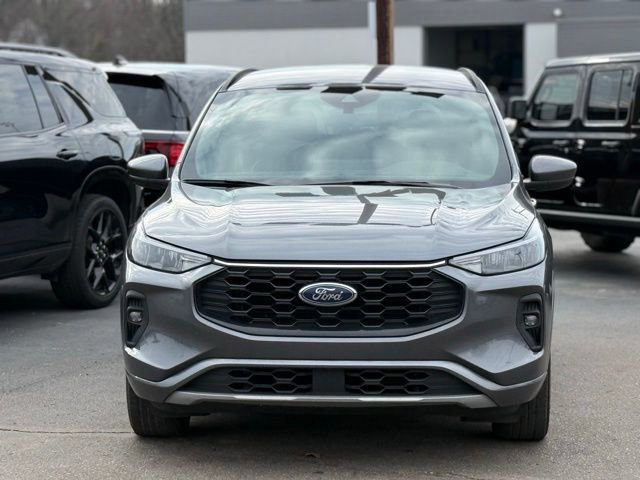 Certified 2024 Ford Escape ST-Line Select w/ Tech Pack #1 image 13