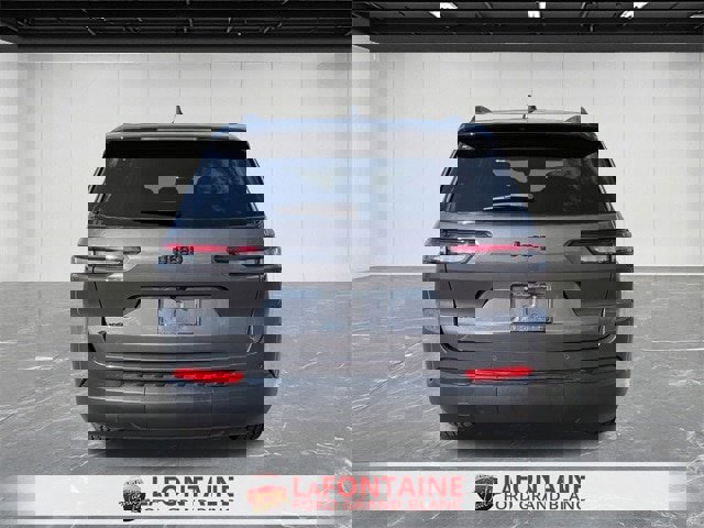 Used 2024 Jeep Grand Cherokee L Altitude image 4