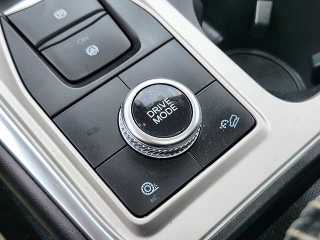 Certified 2022 Ford Explorer XLT w/ Equipment Group 202A image 28