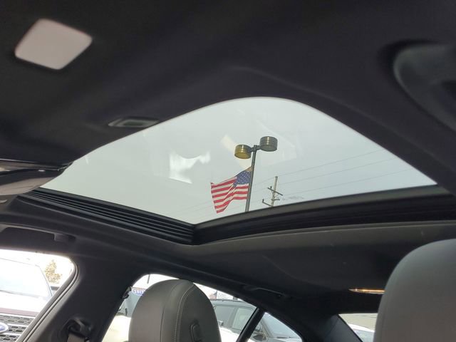 Used 2022 BMW 530i xDrive w/ M Sport Package image 14