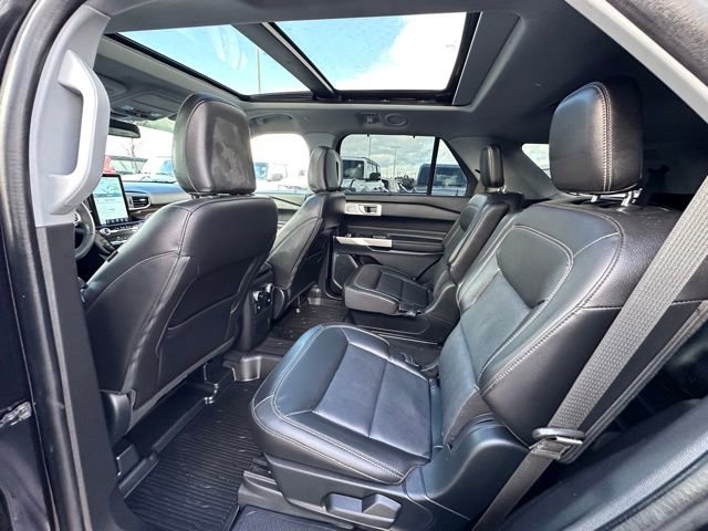 Certified 2023 Ford Explorer Limited AWD/4WD image 15