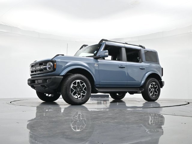 Certified 2025 Ford Bronco Outer Banks AWD/4WD image 15