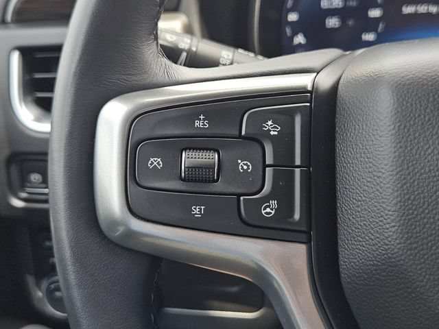 Used 2022 Chevrolet Tahoe Z71 w/ Luxury Package AWD/4WD image 38