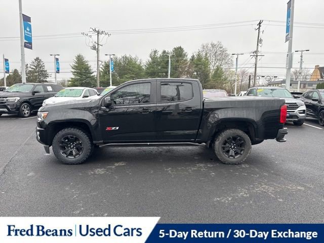 Used 2018 Chevrolet Colorado Z71 w/ Z71 Midnight Edition image 2