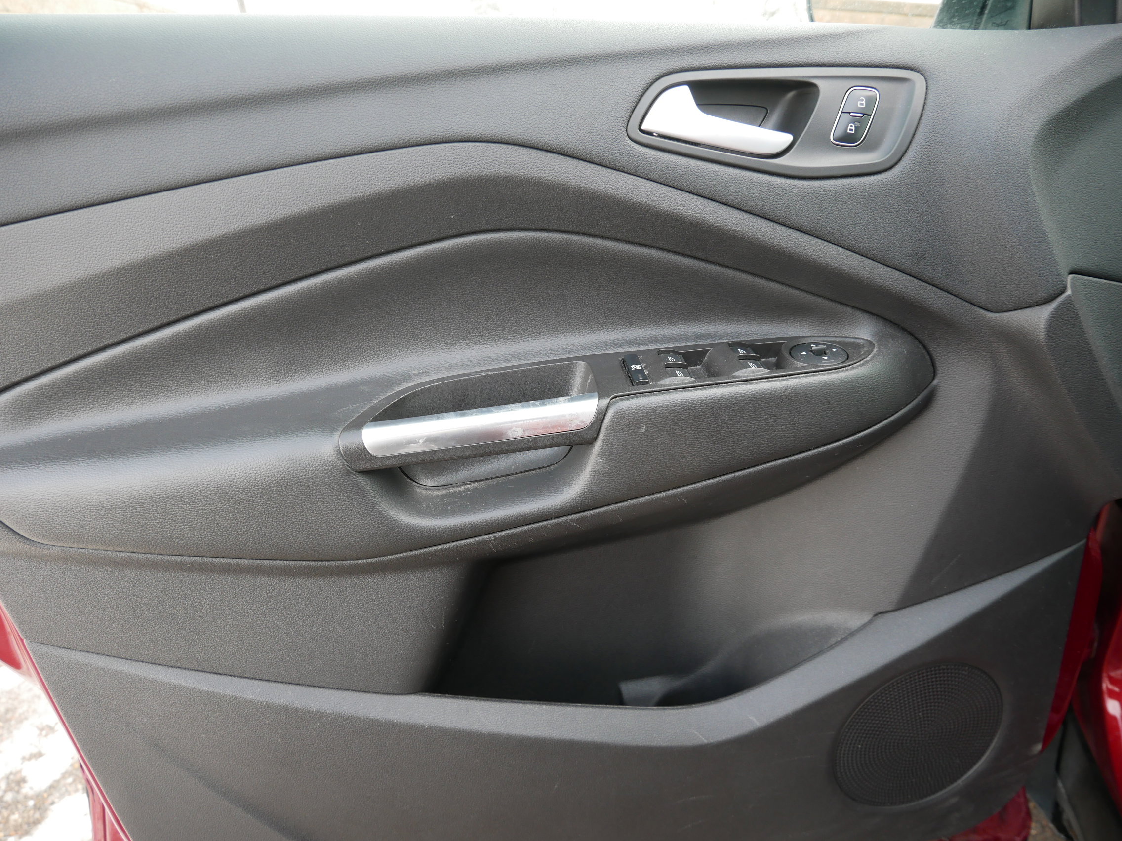 Certified 2018 Ford Escape SE image 11