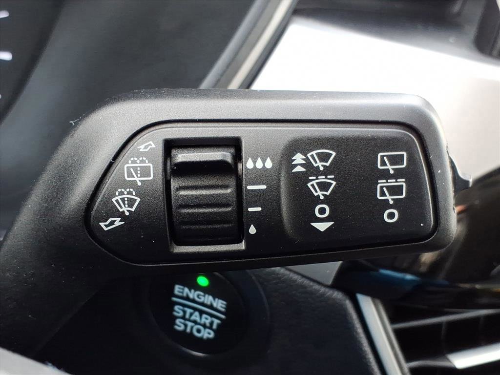 Certified 2022 Ford Escape SEL image 23