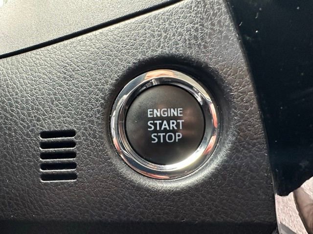 Used 2017 Toyota Corolla XLE w/ Carpet Mat Package (TMS) FWD image 24