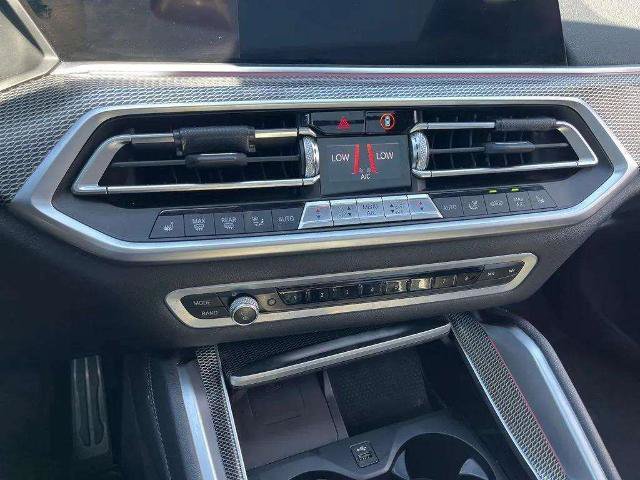 Used 2020 BMW X6 M50i AWD/4WD image 32