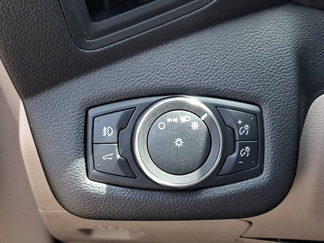 Certified 2019 Ford Escape SE AWD/4WD image 25