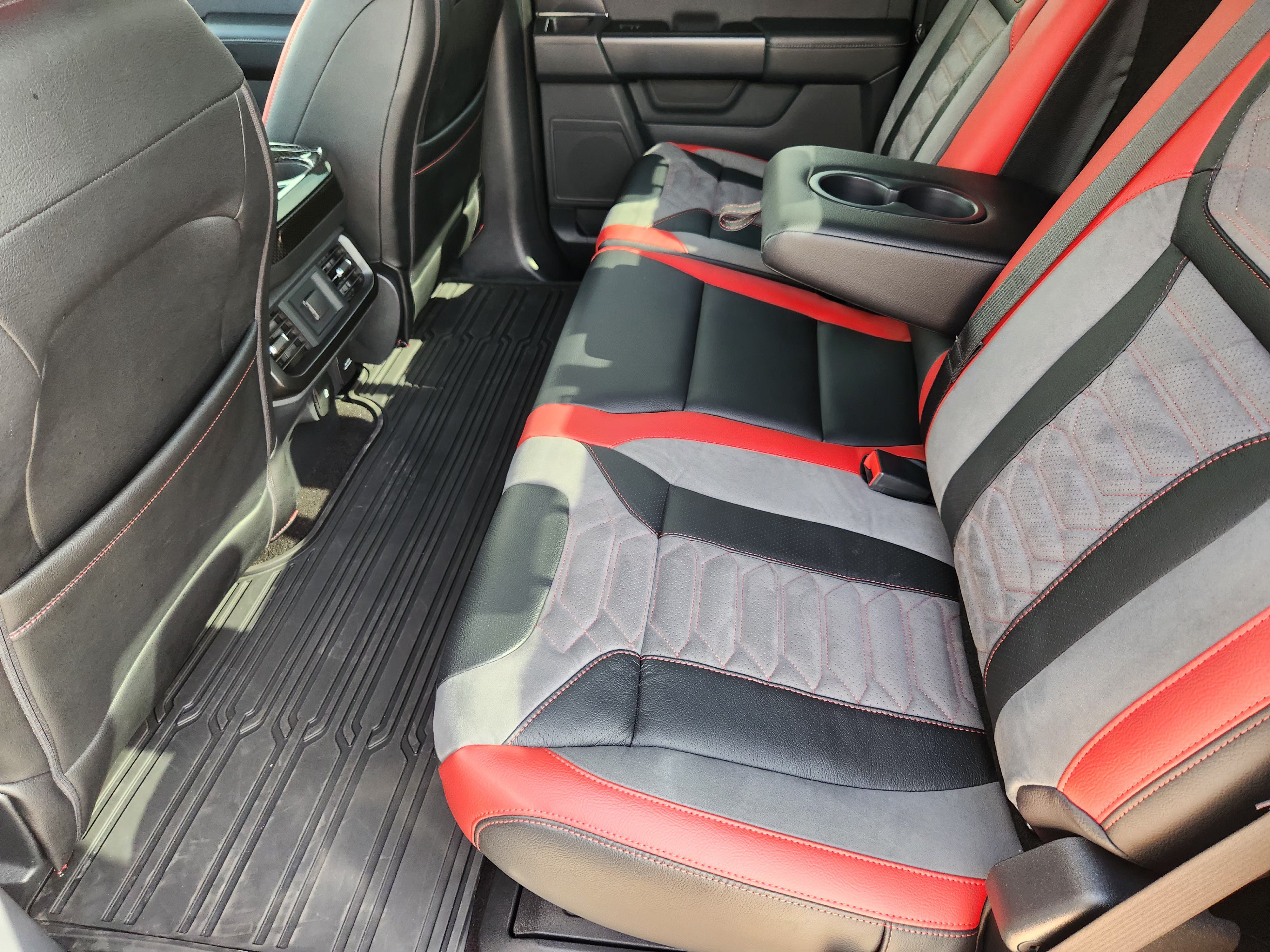 Certified 2022 Ford F150 Raptor w/ Convenience Package AWD/4WD image 30
