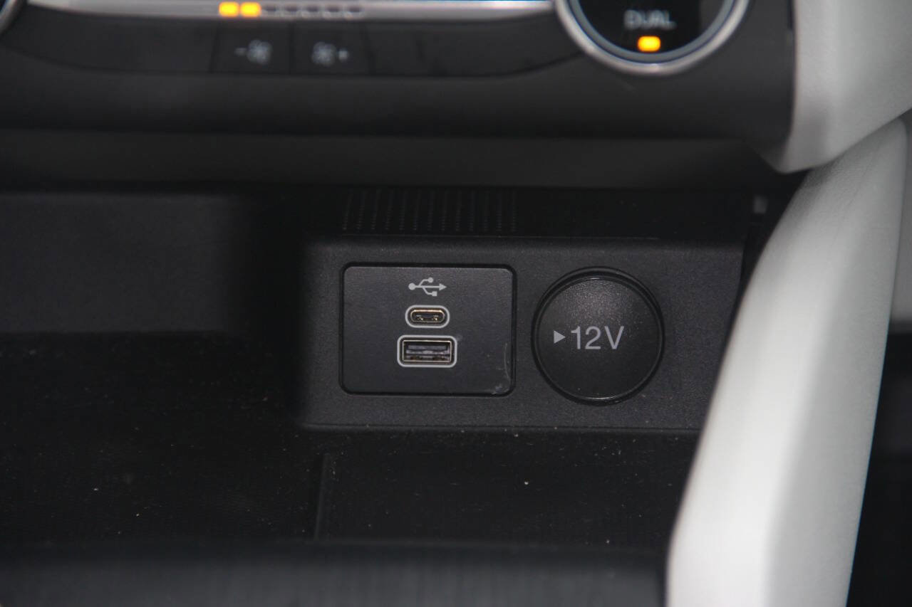 Certified 2025 Ford Escape Active image 41