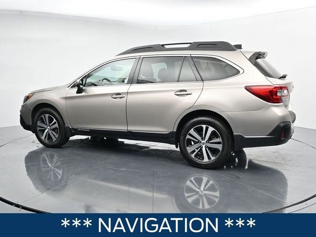 Used 2018 Subaru Outback 2.5i Limited AWD/4WD image 7