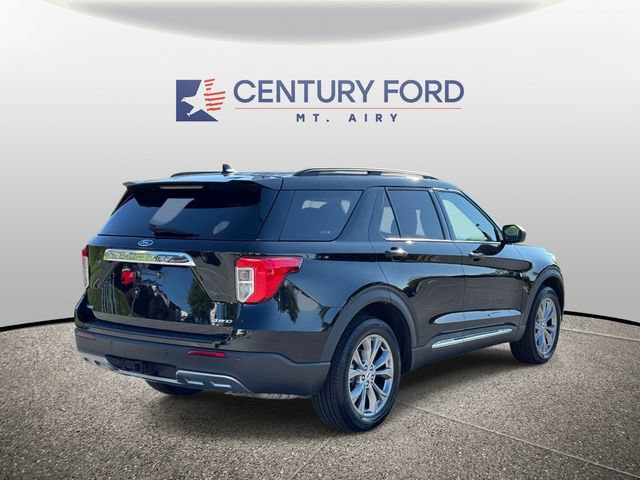 Certified 2023 Ford Explorer XLT w/ Equipment Group 202A AWD/4WD image 2