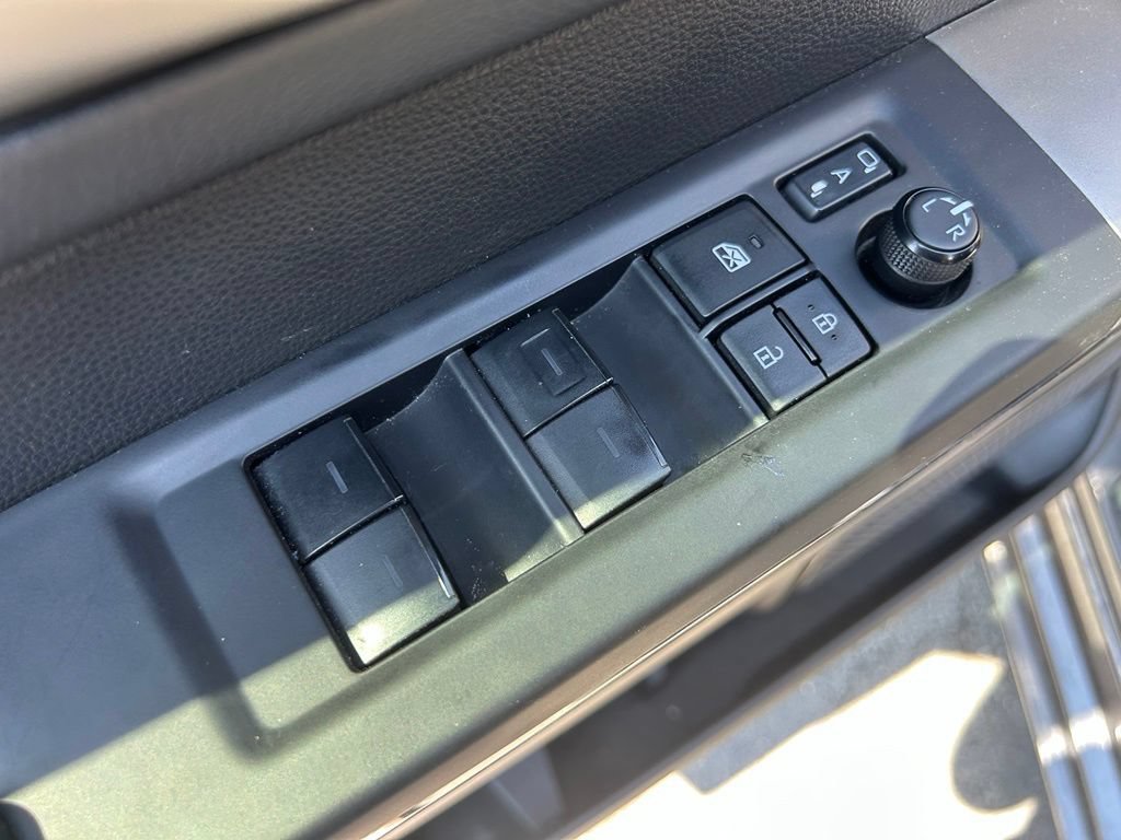 Used 2024 Toyota Tundra Limited AWD/4WD image 14