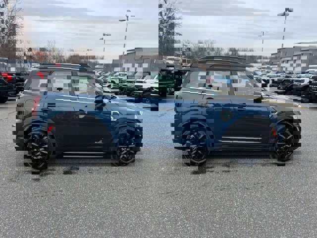 Used 2022 MINI Cooper Countryman S w/ Boardwalk Edition image 4