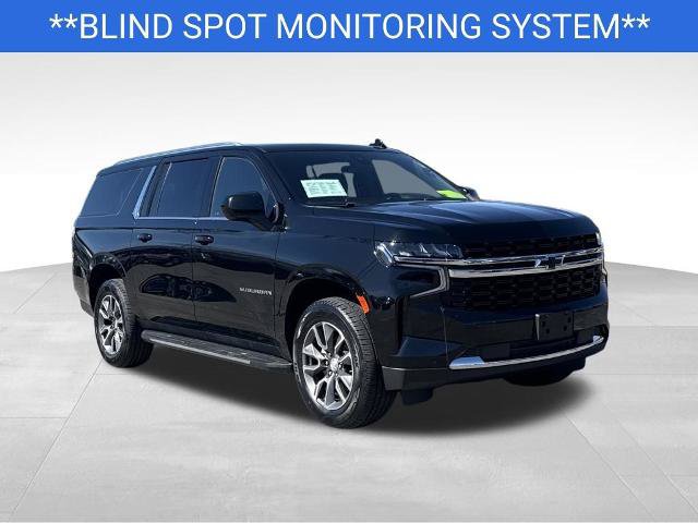 Used 2022 Chevrolet Suburban LS w/ Driver Alert Package AWD/4WD image 4