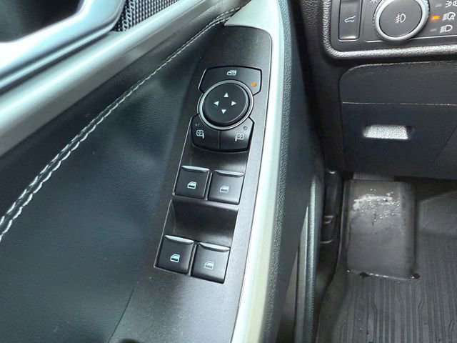 Certified 2022 Ford Explorer XLT w/ Equipment Group 202A image 19