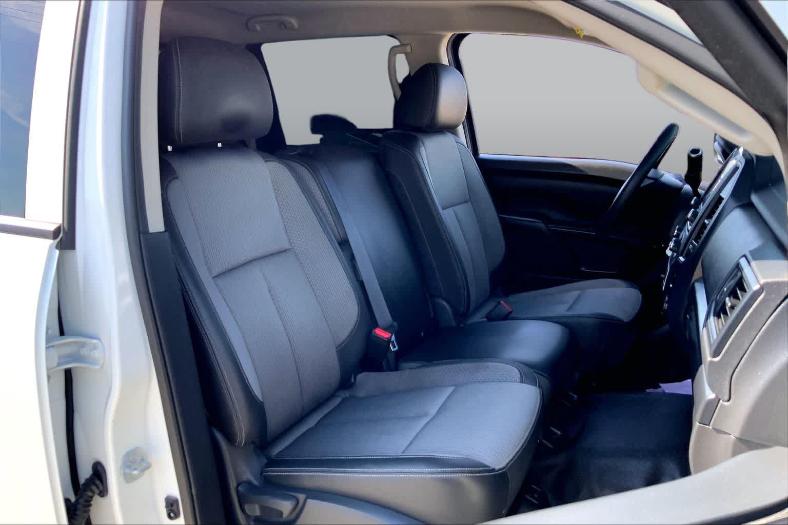 Used 2021 Nissan Titan S w/ S Utility Package AWD/4WD image 9